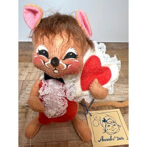 Annalee Valentines Day Mouse Figurine 7" Felt Handmade Collectible Red Heart